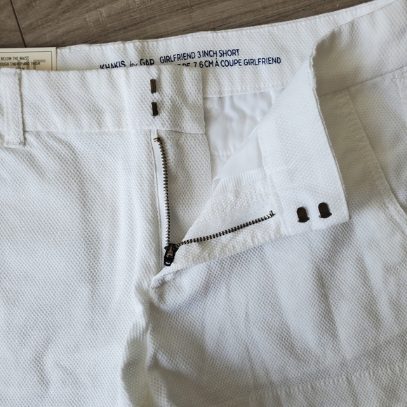 GAP Shorts - Picture 4 of 5
